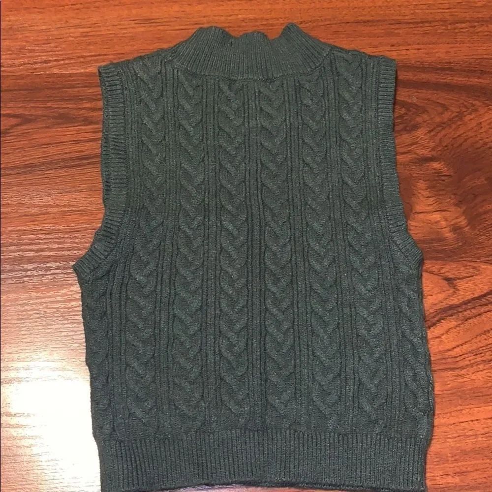 Olive Green Knitted Crop